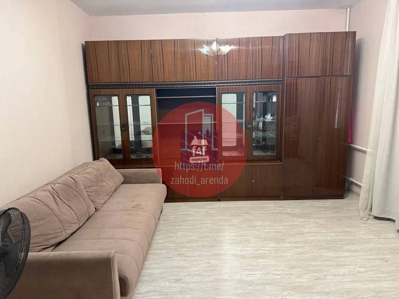 Комната, 20 м², м. Новаторская