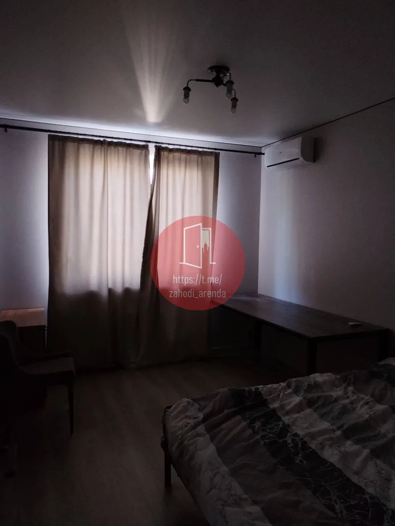 Комната, 12 м², м. Пражская